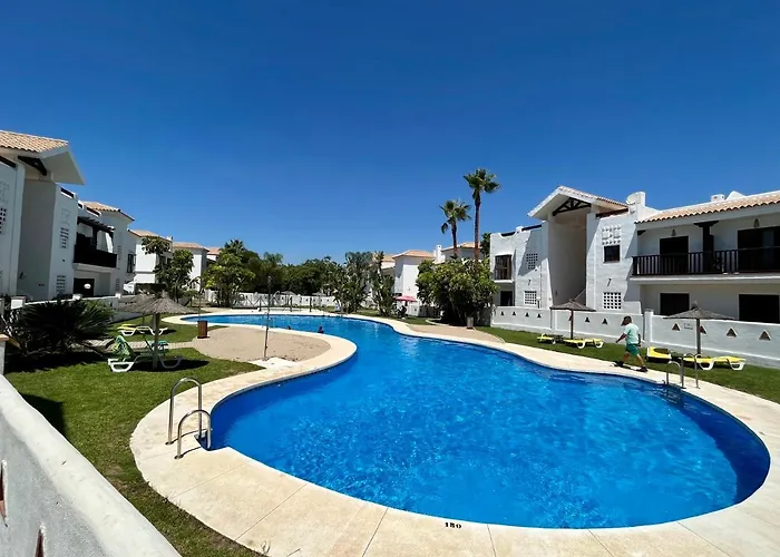 Quiet & Spacious Apt @ Golf Course W/ Roof Terrace